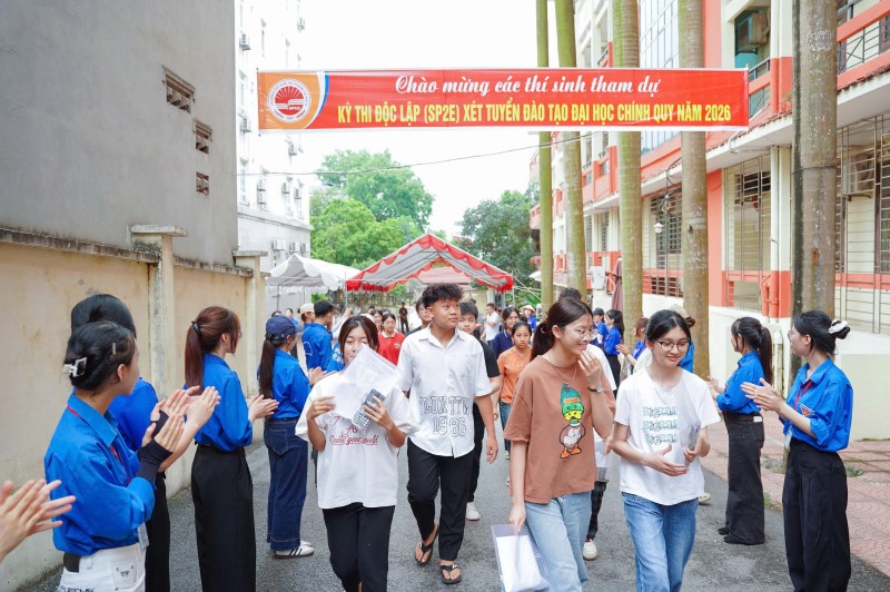 Kỳ thi độc lập (SP2E) tuyển sinh đại học chính quy năm 2026 diễn ra thành công tốt đẹp, thuận lợi, đúng quy chế
